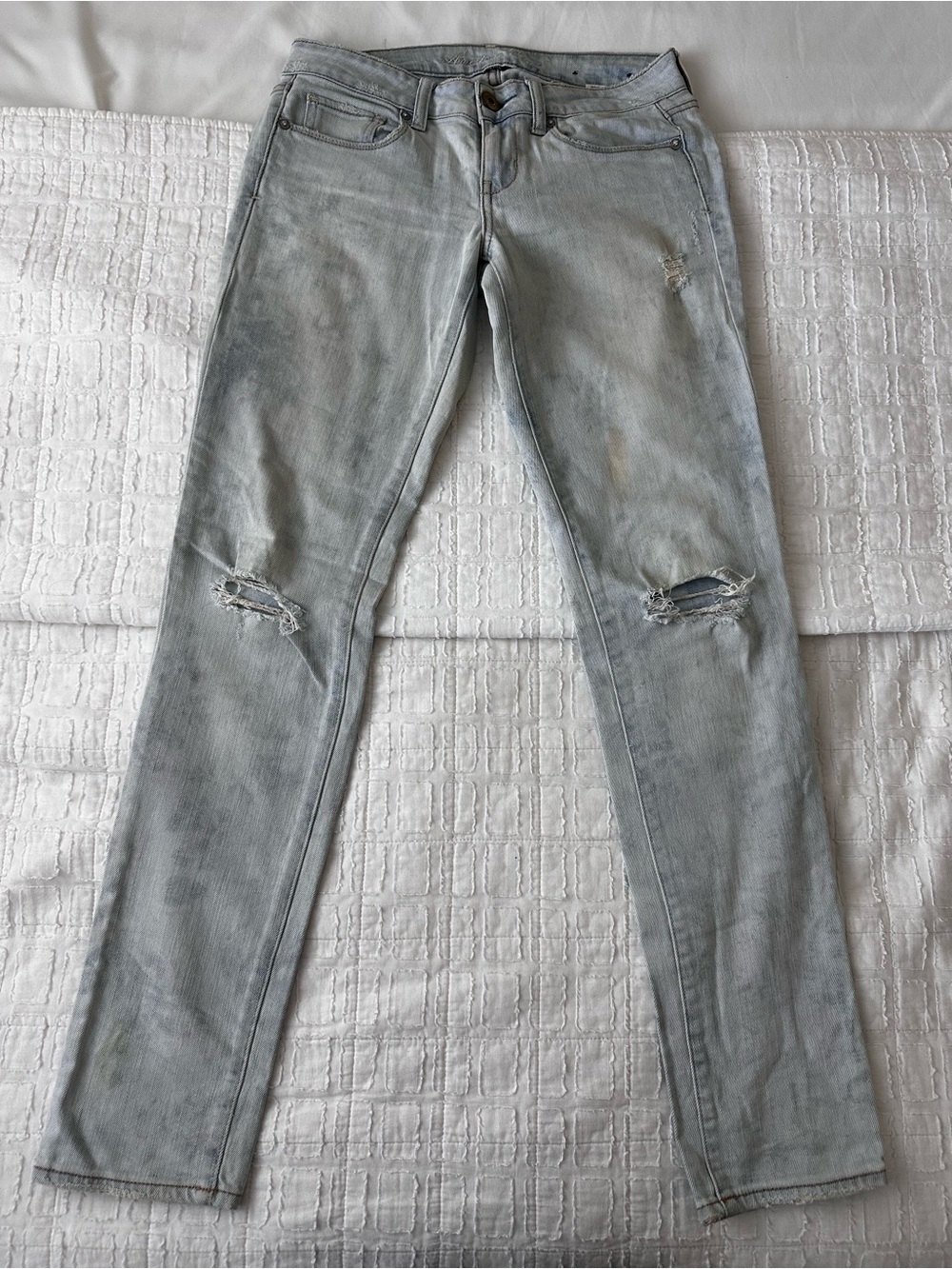 American Eagle Outfitters Light Distressed Skinny Jeans